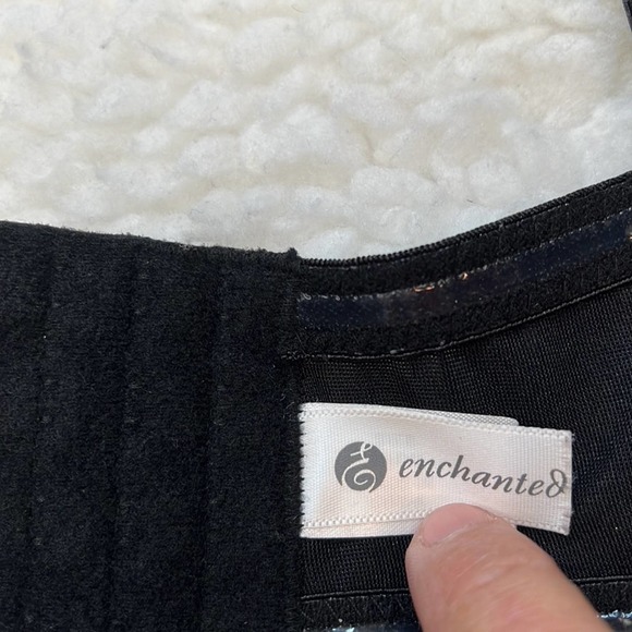 Enchanted Black Underwire - Strap Converts to Racerback. EUC. Size 44DD. - Picture 4 of 5